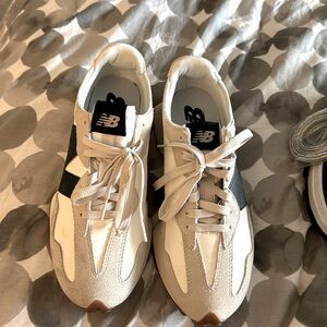 New balance 327 sneakers